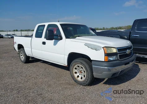 2006 Chevrolet Silverado 1500 Work Truck from USA, damaged, VIN 1GCEK19B06Z263393